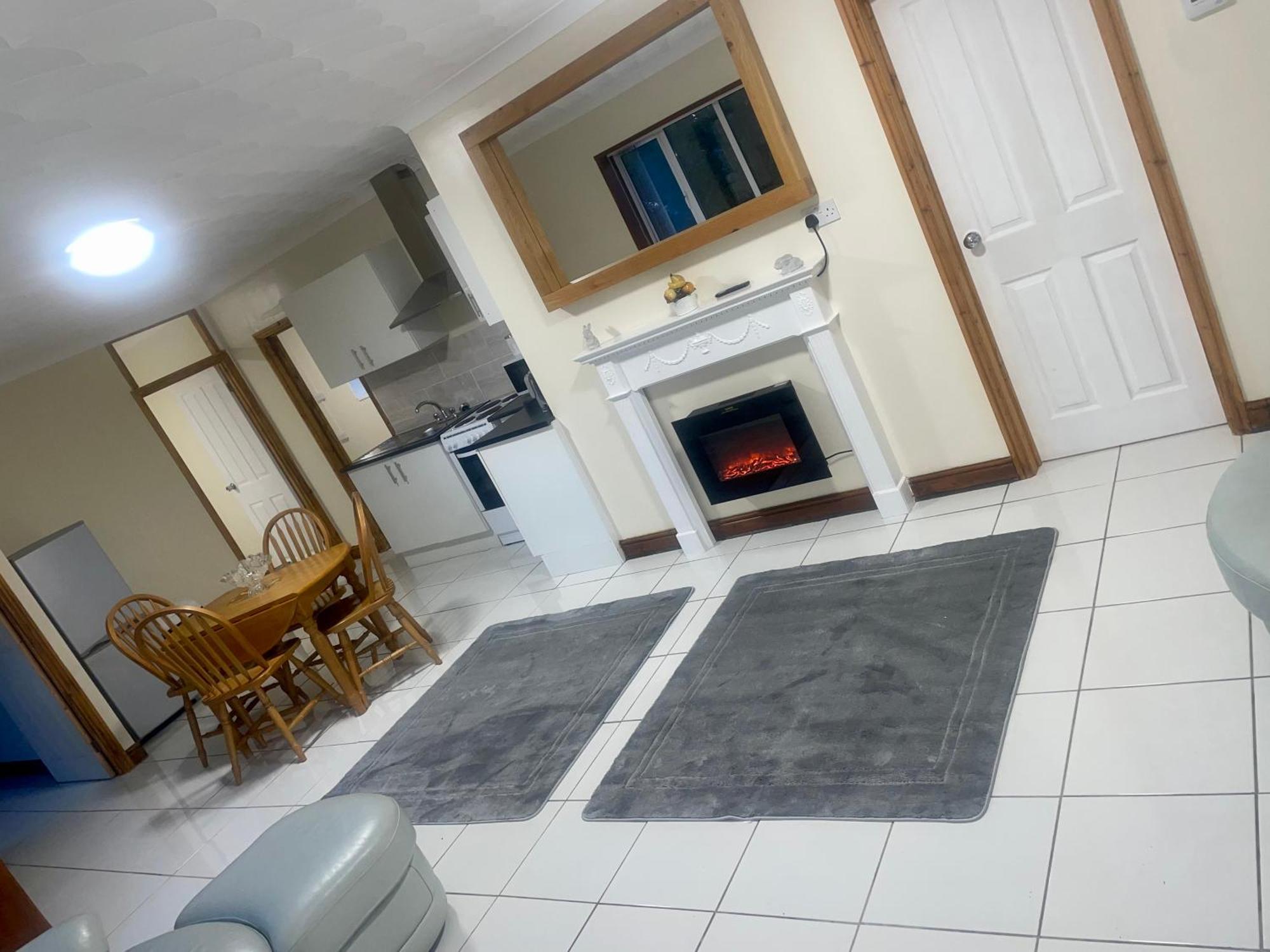 Beautiful 3-Bed Bungalow In Bawtry ดอนคาสเตอร์ ภายนอก รูปภาพ