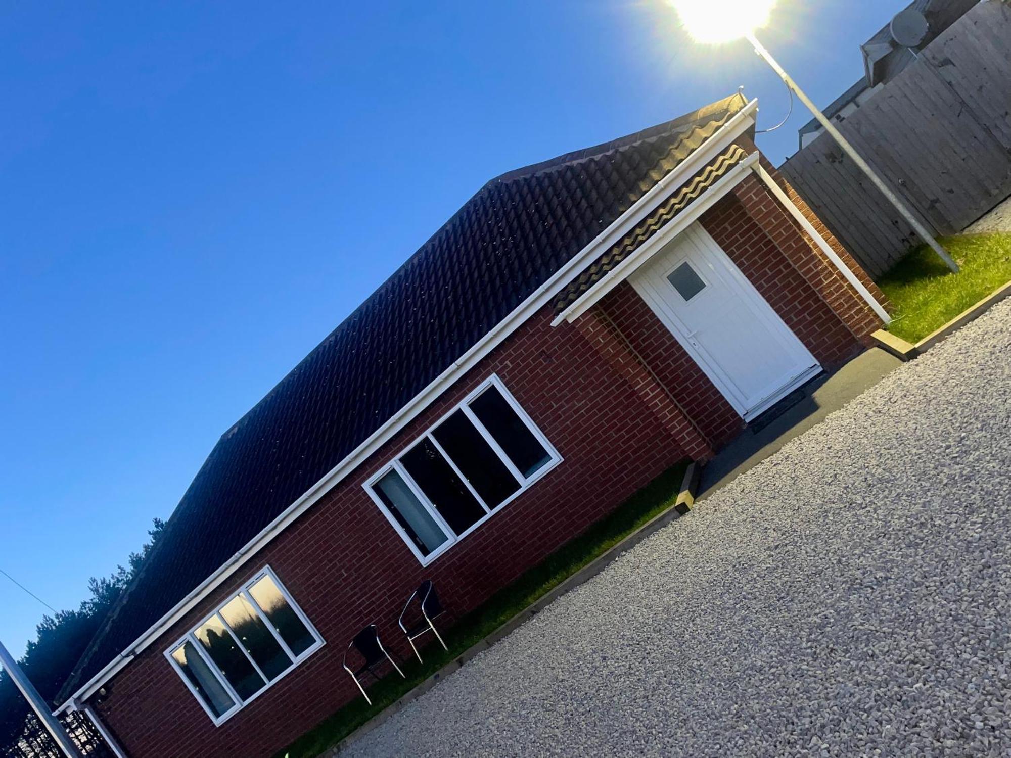 Beautiful 3-Bed Bungalow In Bawtry ดอนคาสเตอร์ ภายนอก รูปภาพ